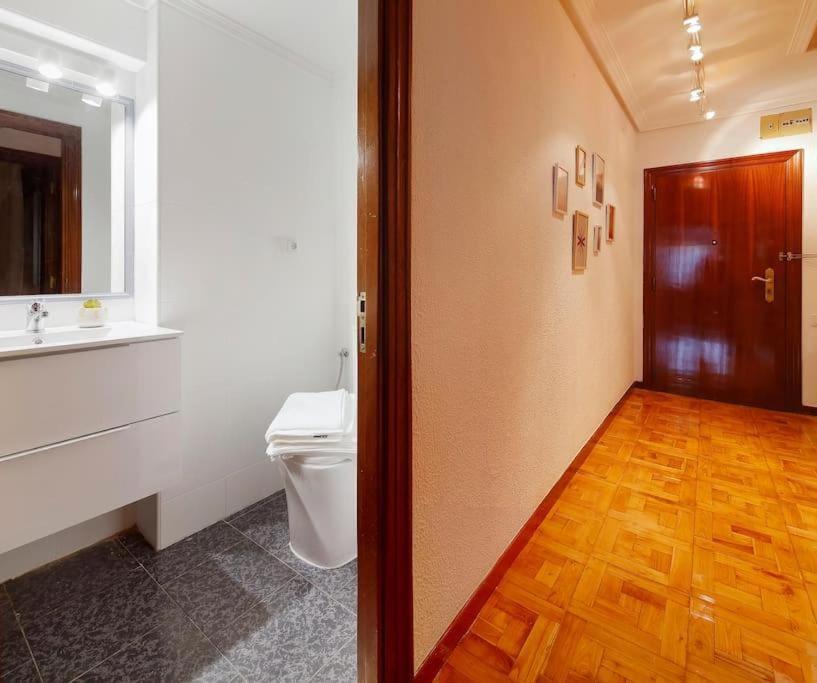 Apartamento Maura 2 Dormitorios اوفيدو المظهر الخارجي الصورة