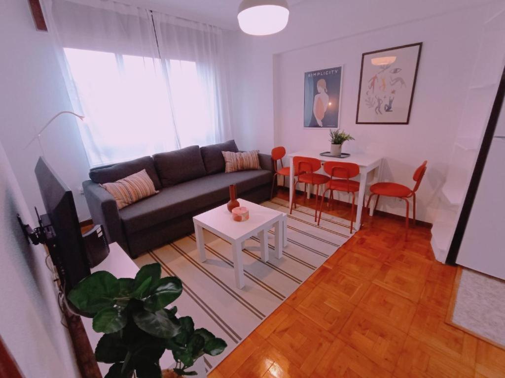 Apartamento Maura 2 Dormitorios اوفيدو المظهر الخارجي الصورة