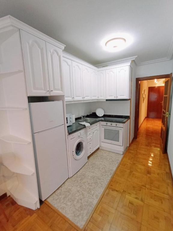 Apartamento Maura 2 Dormitorios اوفيدو المظهر الخارجي الصورة